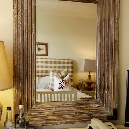 Driftwood Hotel